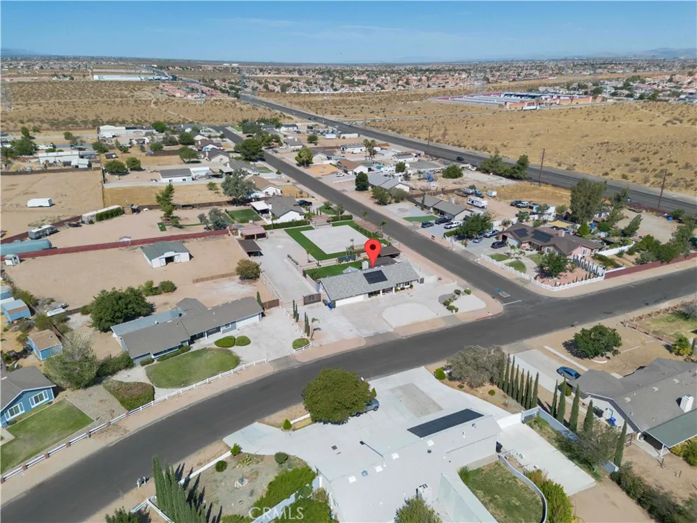 12040 Jade Victorville, CA 92392