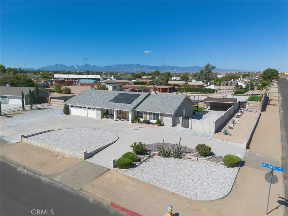12040 Jade Victorville, CA 92392