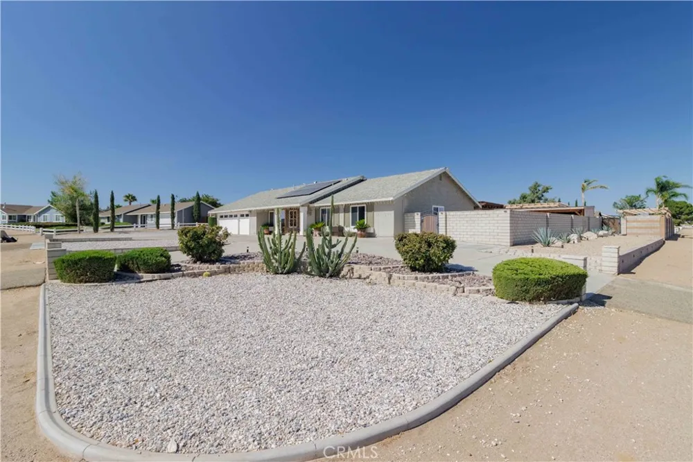12040 Jade Victorville, CA 92392