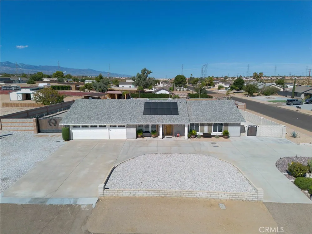 12040 Jade Victorville, CA 92392