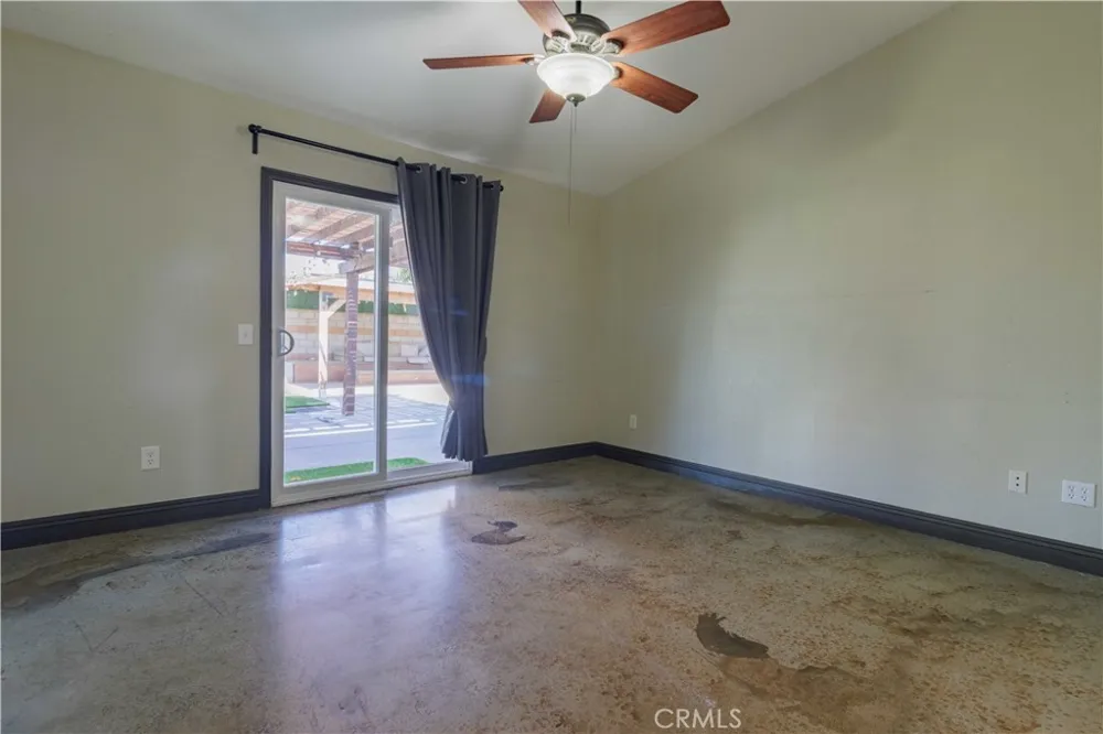 12040 Jade Victorville, CA 92392