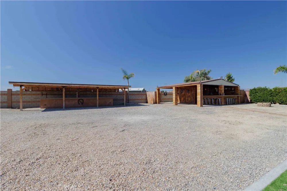 12040 Jade Victorville, CA 92392
