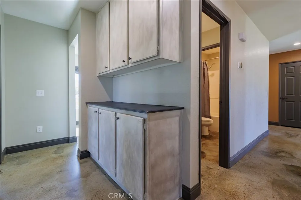 12040 Jade Victorville, CA 92392
