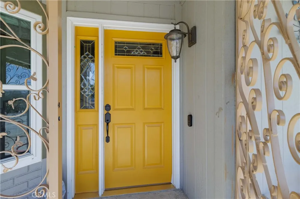 12040 Jade Victorville, CA 92392