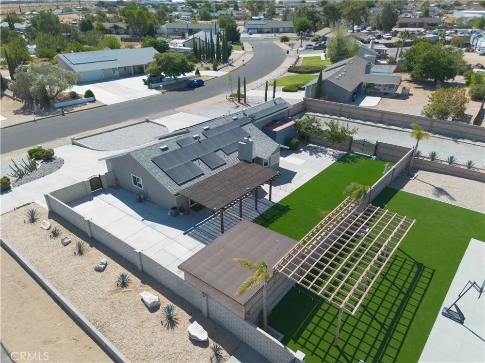 12040 Jade Victorville, CA 92392
