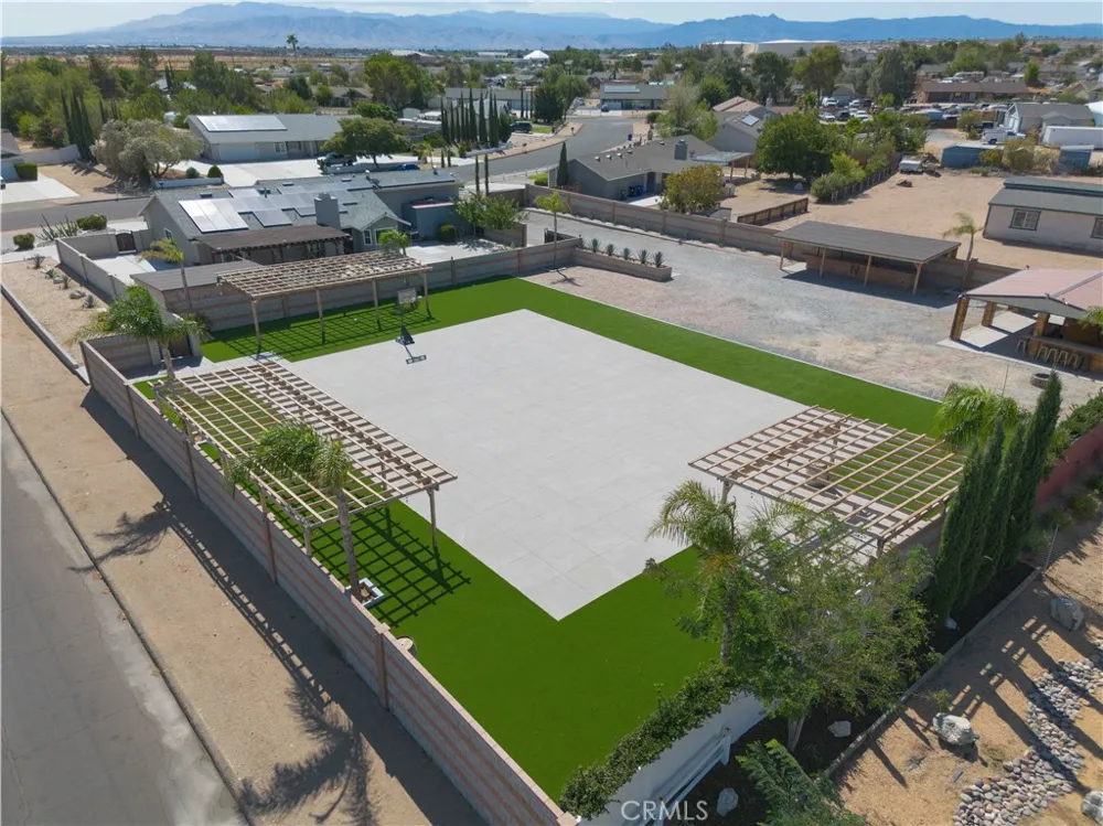 12040 Jade Victorville, CA 92392