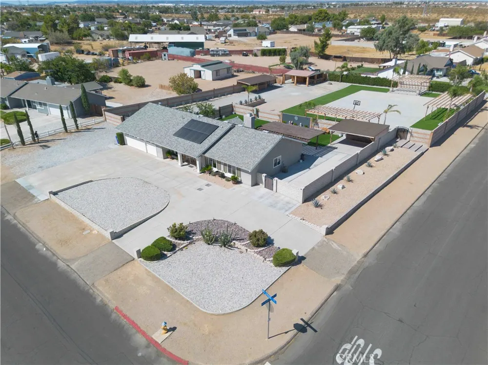 12040 Jade Victorville, CA 92392