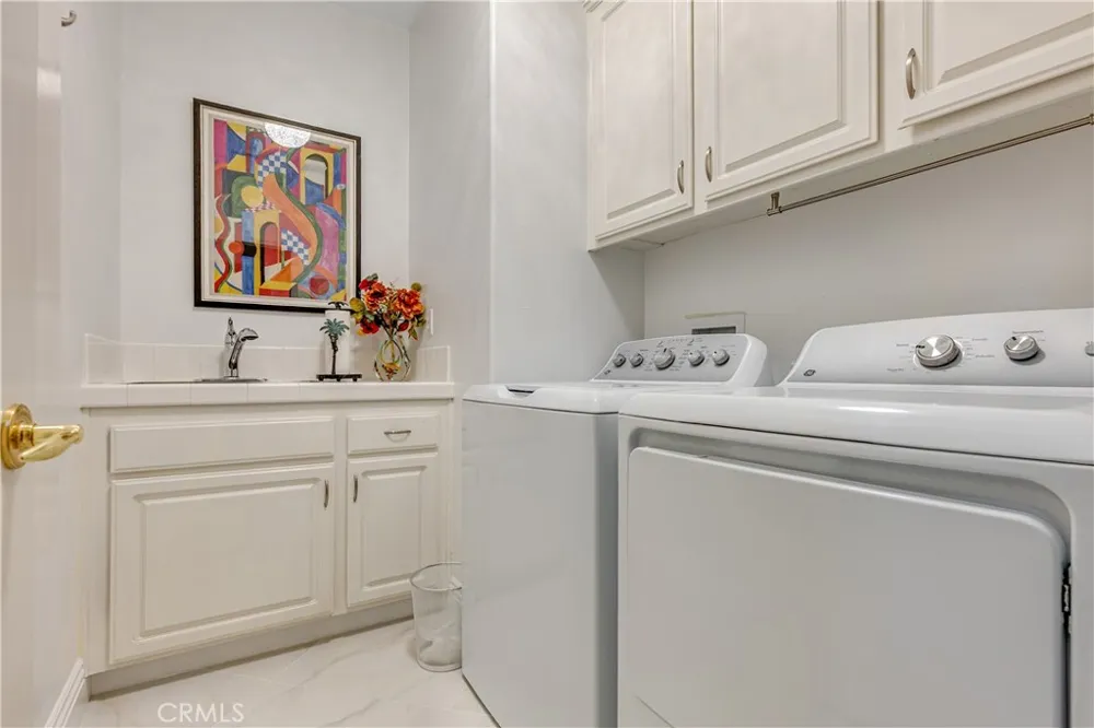 22019 Gold Canyon Drive Saugus, CA 91390