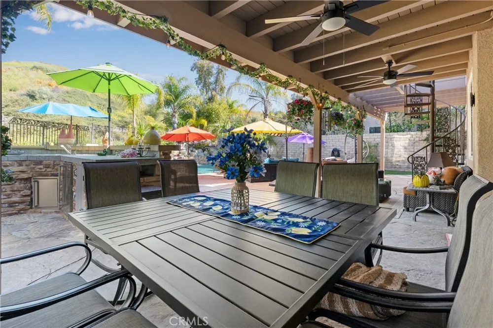 22019 Gold Canyon Drive Saugus, CA 91390