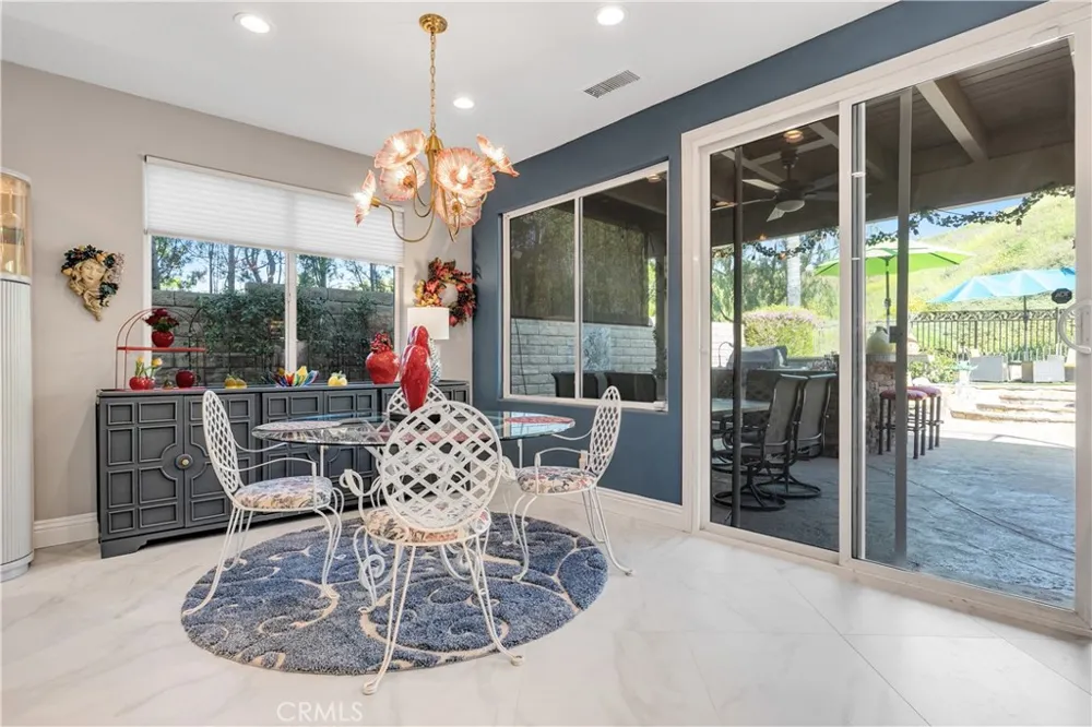 22019 Gold Canyon Drive Saugus, CA 91390