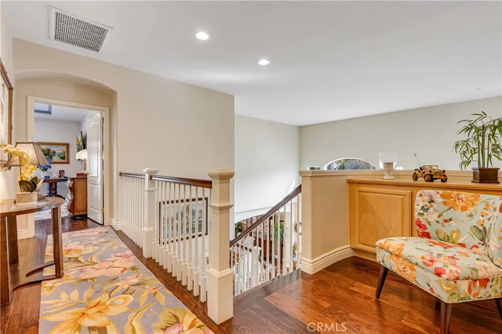 22019 Gold Canyon Drive Saugus, CA 91390