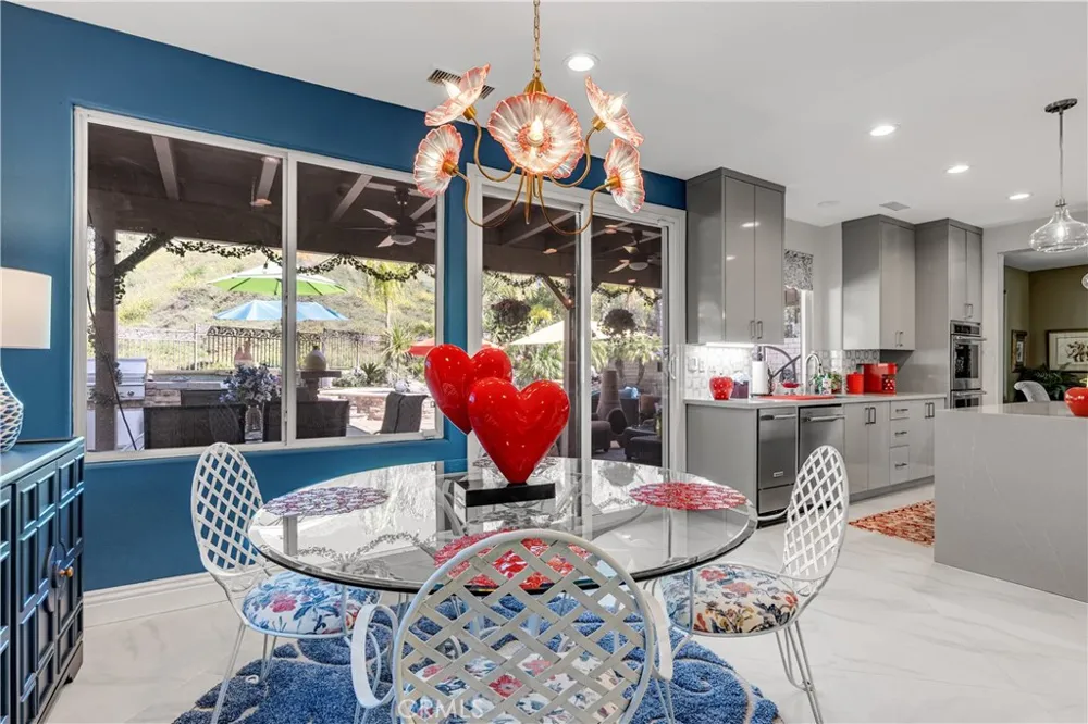 22019 Gold Canyon Drive Saugus, CA 91390