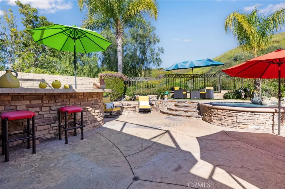 22019 Gold Canyon Drive Saugus, CA 91390