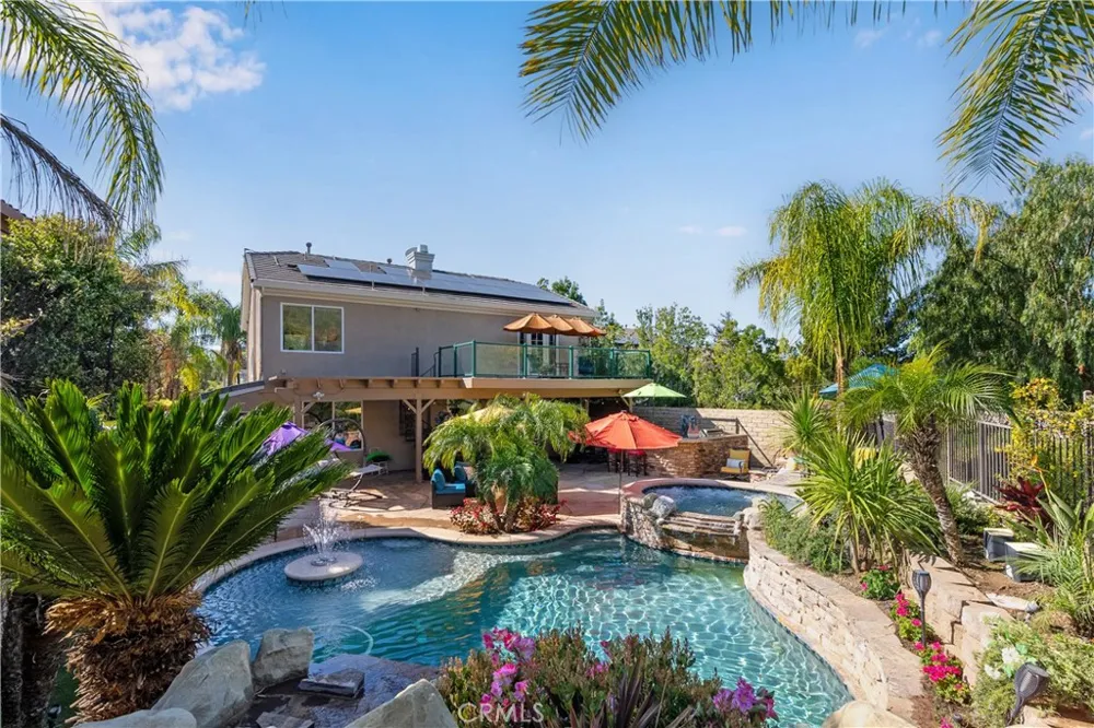 22019 Gold Canyon Drive Saugus, CA 91390