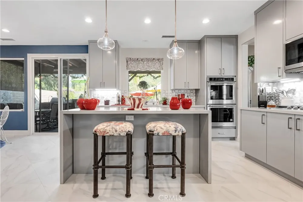 22019 Gold Canyon Drive Saugus, CA 91390