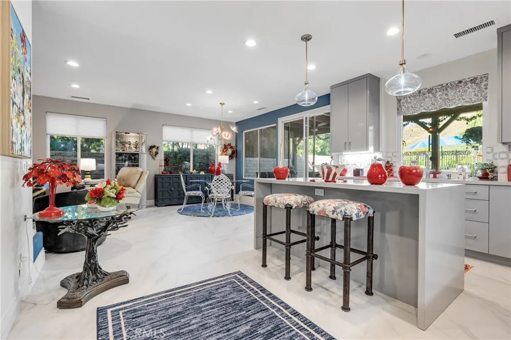 22019 Gold Canyon Drive Saugus, CA 91390