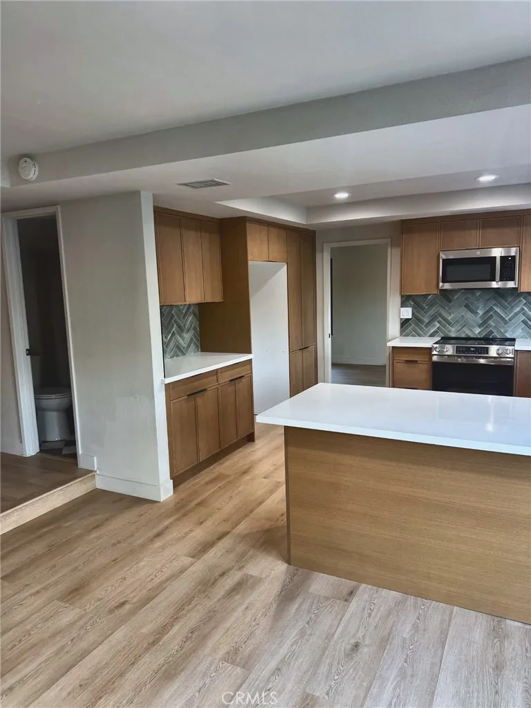 1893 S Starfire Corona, CA 92879