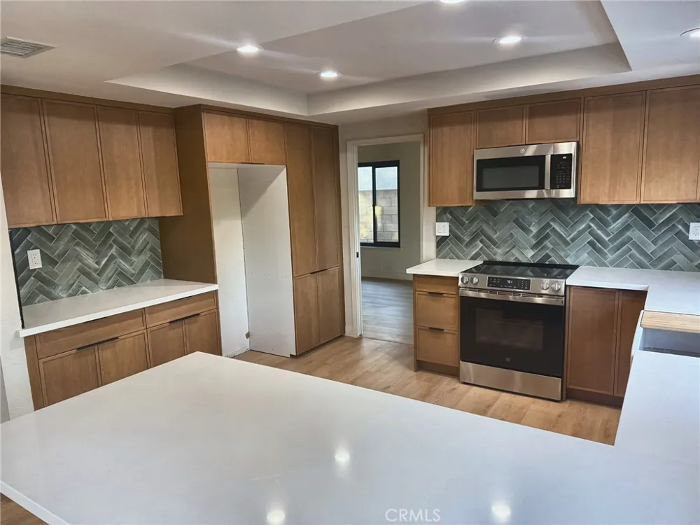 1893 S Starfire Corona, CA 92879