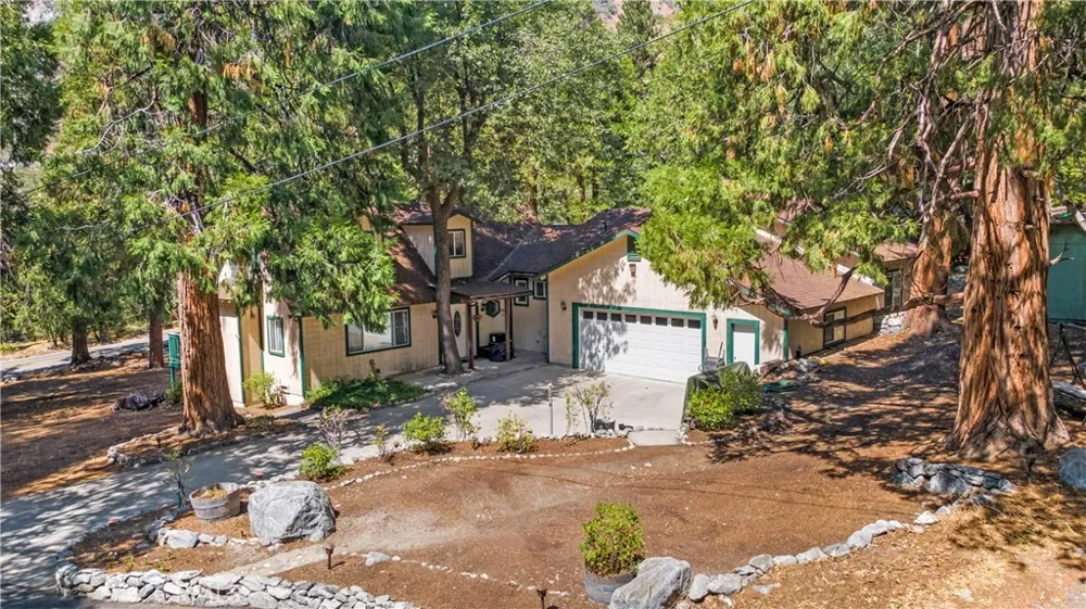 40353 Valley Of The Falls Drive Forest Falls, CA 92339