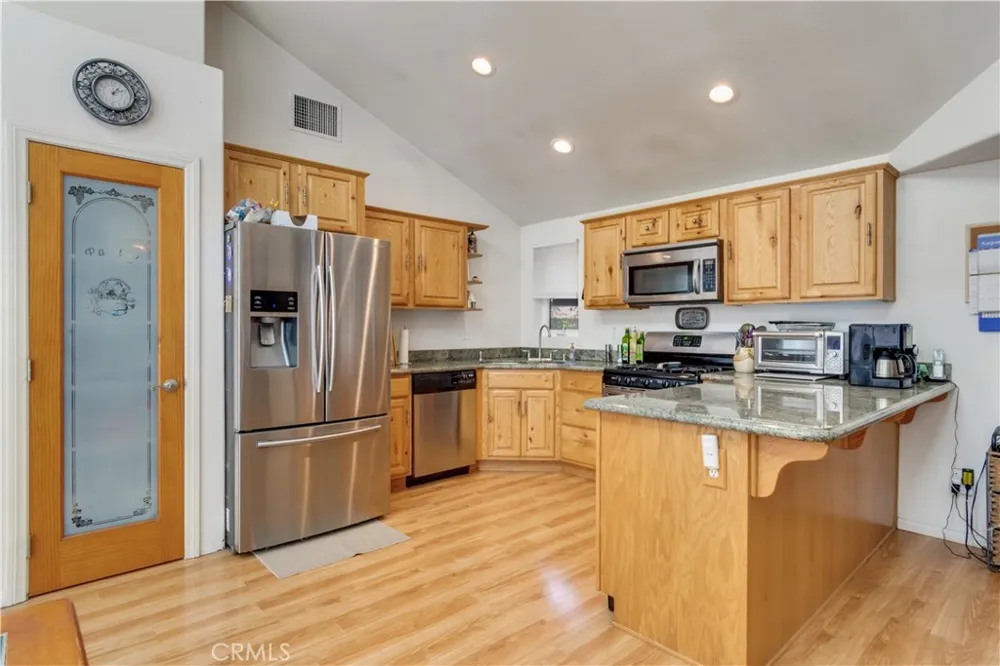 40353 Valley Of The Falls Drive Forest Falls, CA 92339