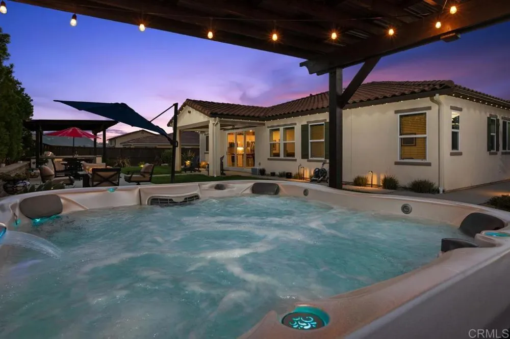 2514 Blackbird Gln Escondido, CA 92029