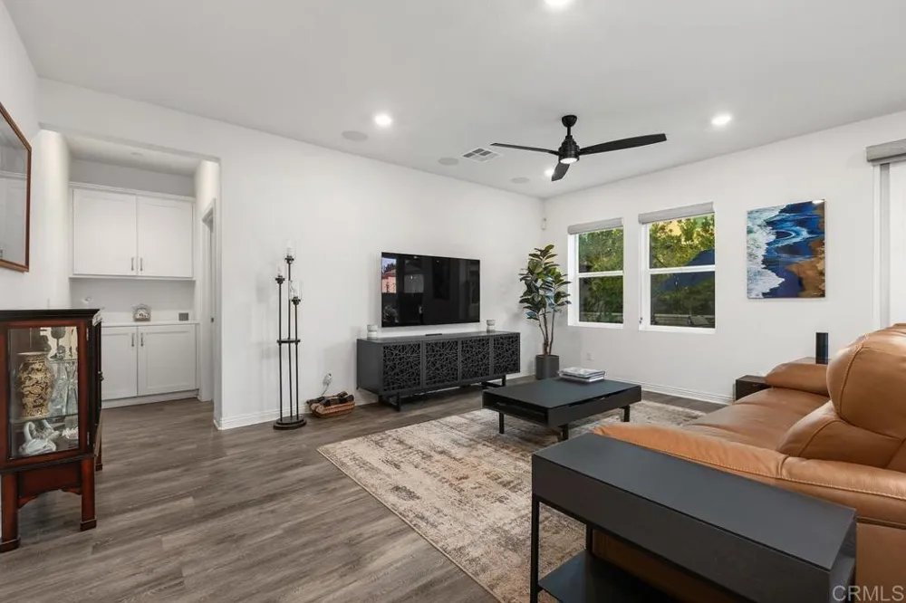2514 Blackbird Gln Escondido, CA 92029