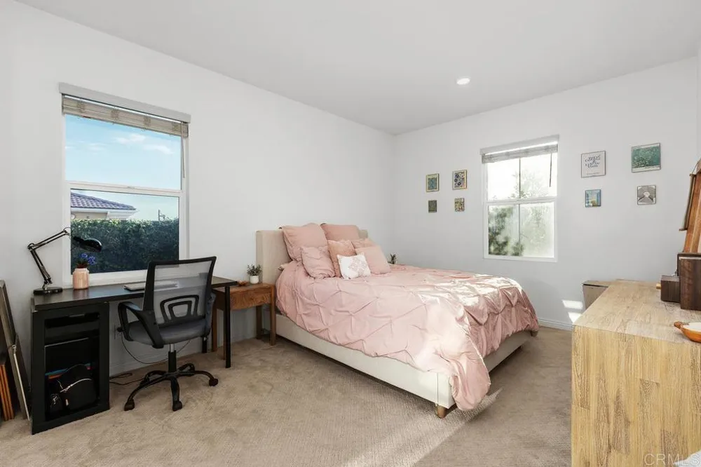 2514 Blackbird Gln Escondido, CA 92029