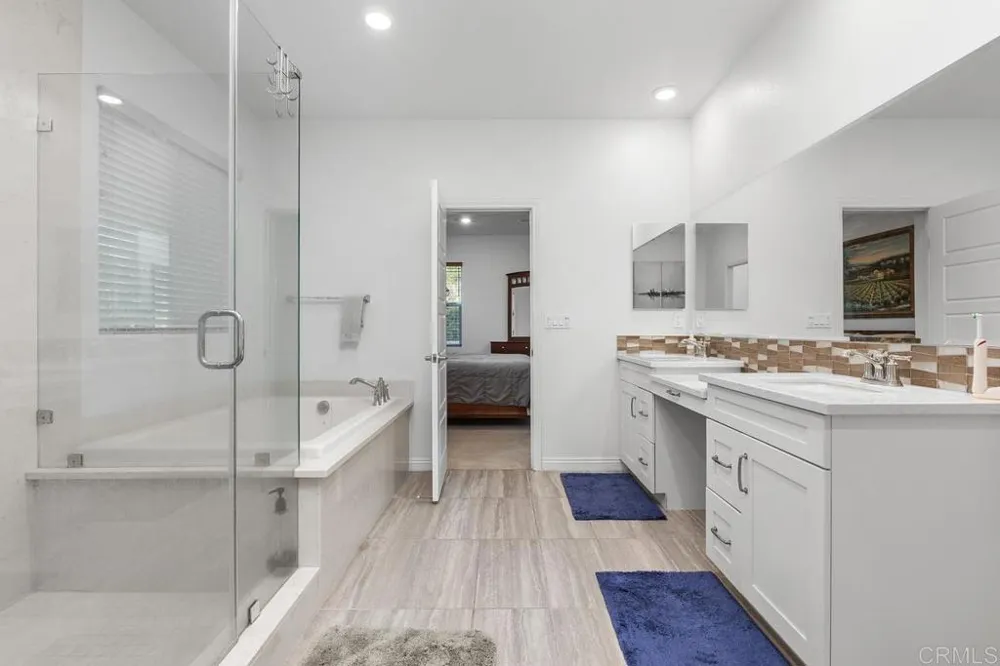 2514 Blackbird Gln Escondido, CA 92029