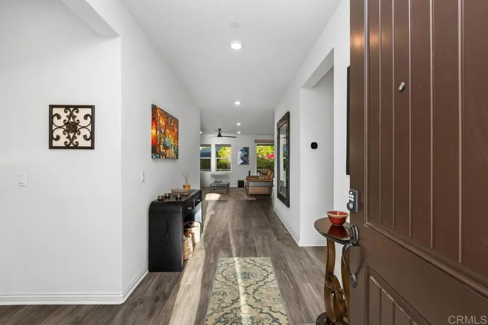 2514 Blackbird Gln Escondido, CA 92029