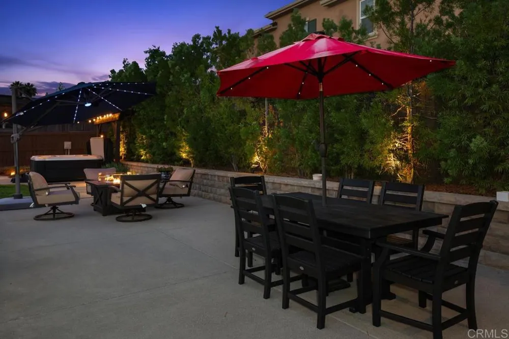 2514 Blackbird Gln Escondido, CA 92029