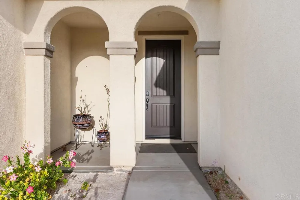 2514 Blackbird Gln Escondido, CA 92029