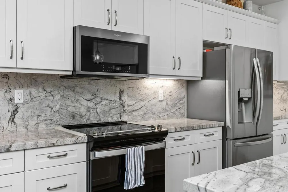 2514 Blackbird Gln Escondido, CA 92029