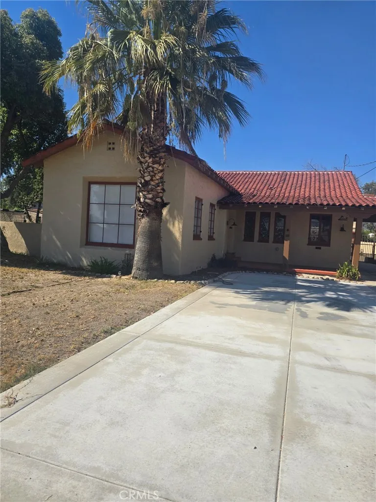 340 W 29th San Bernardino, CA 92405