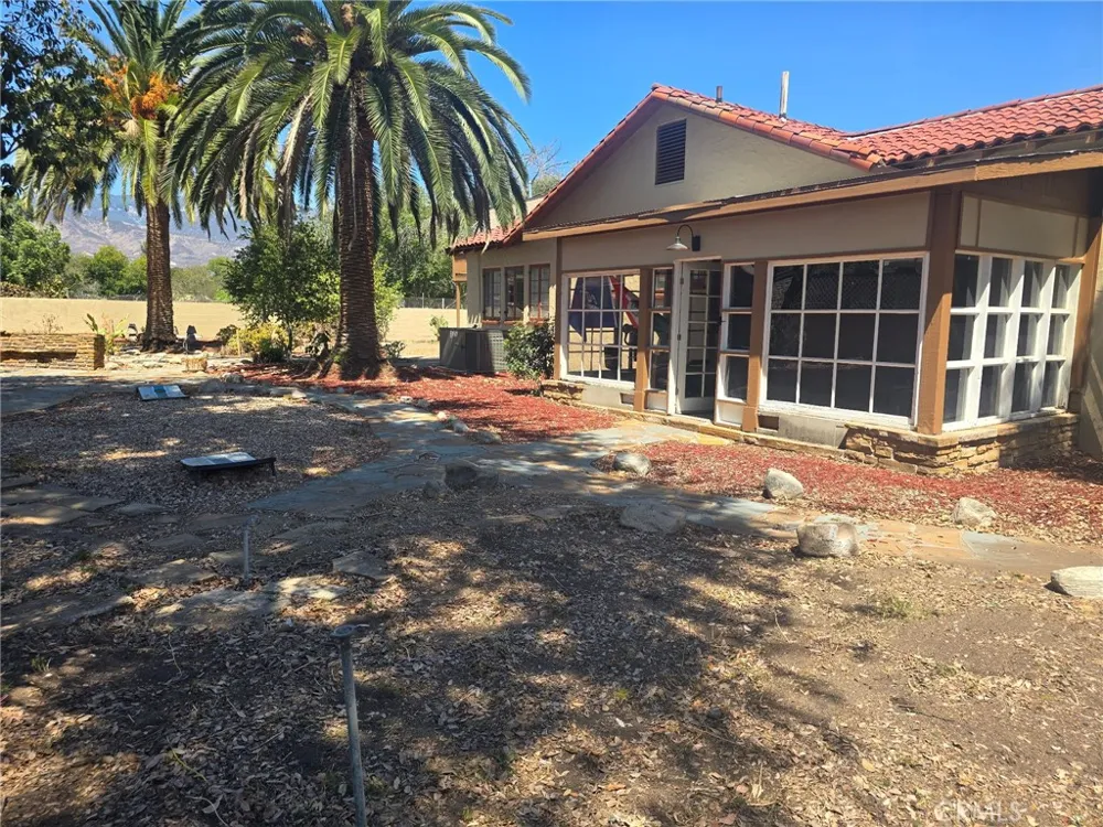 340 W 29th San Bernardino, CA 92405