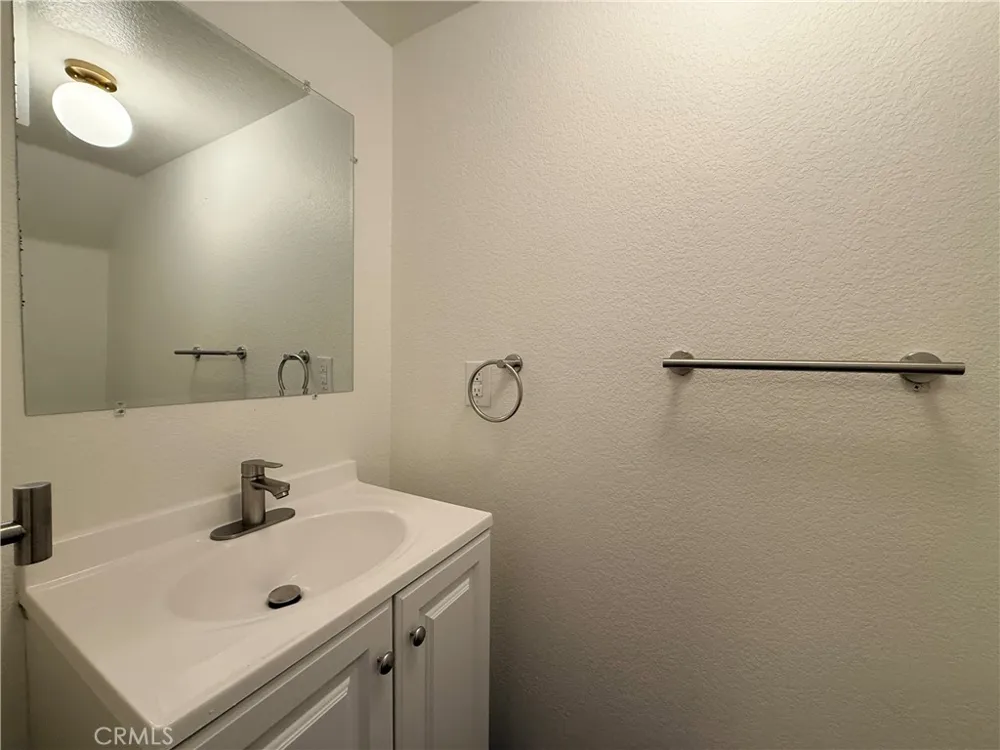 2438 Andreo Avenue #B Torrance, CA 90501