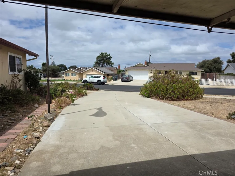 3915 Silver Leaf Santa Maria, CA 93455