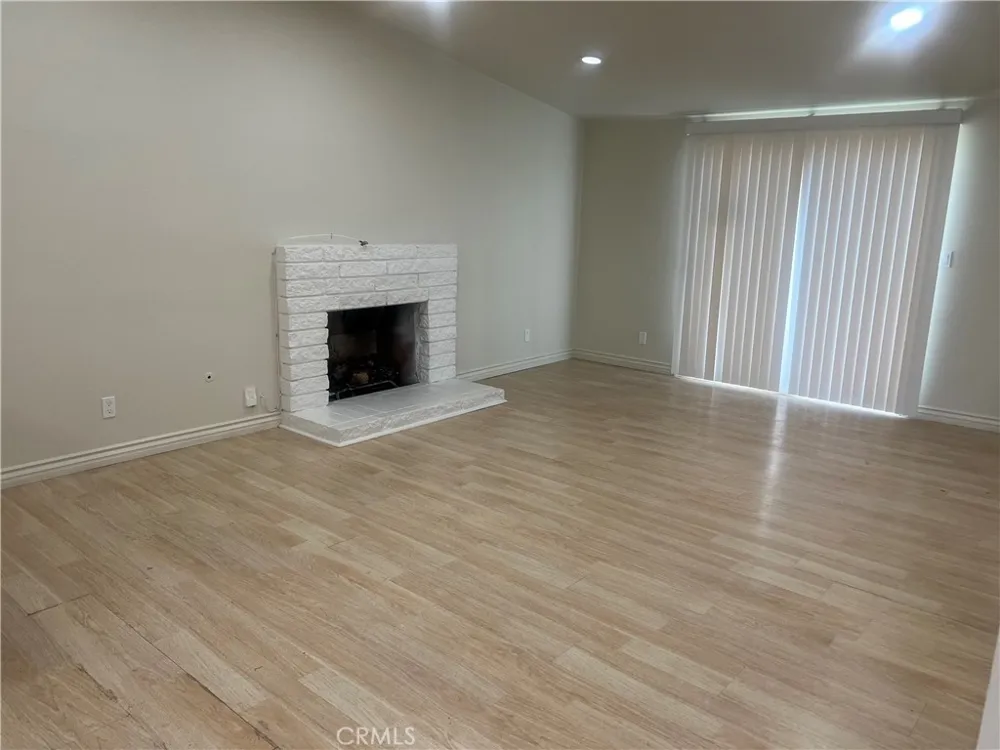 44283 Raysack Lancaster, CA 93535