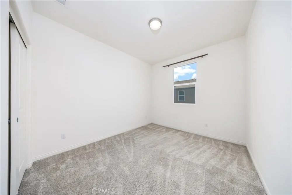 17 Aria South El Monte, CA 91733