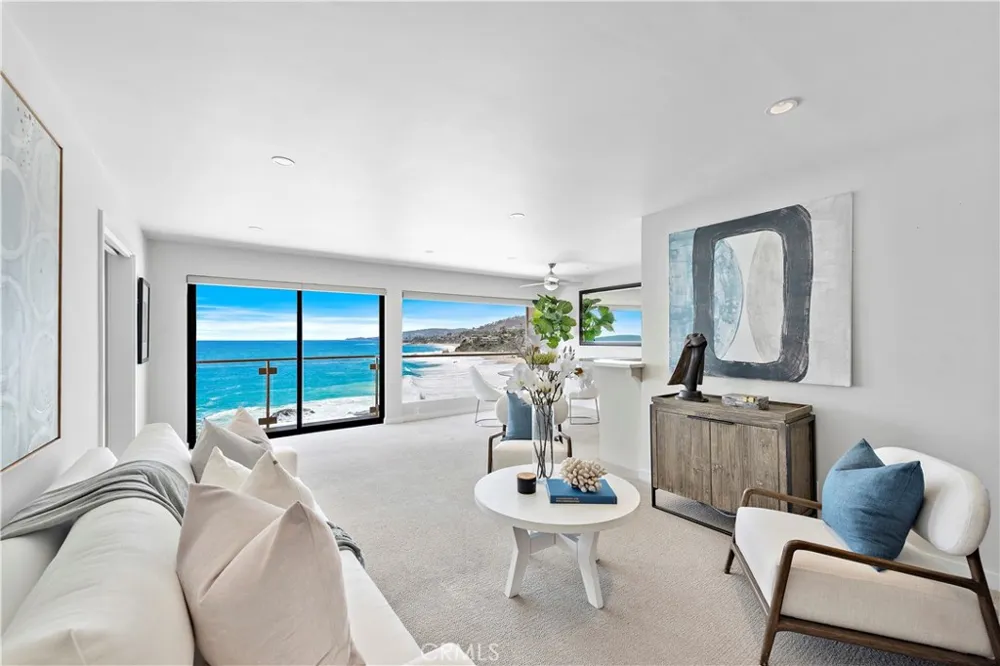 31561 Table Rock Drive #208 Laguna Beach, CA 92651