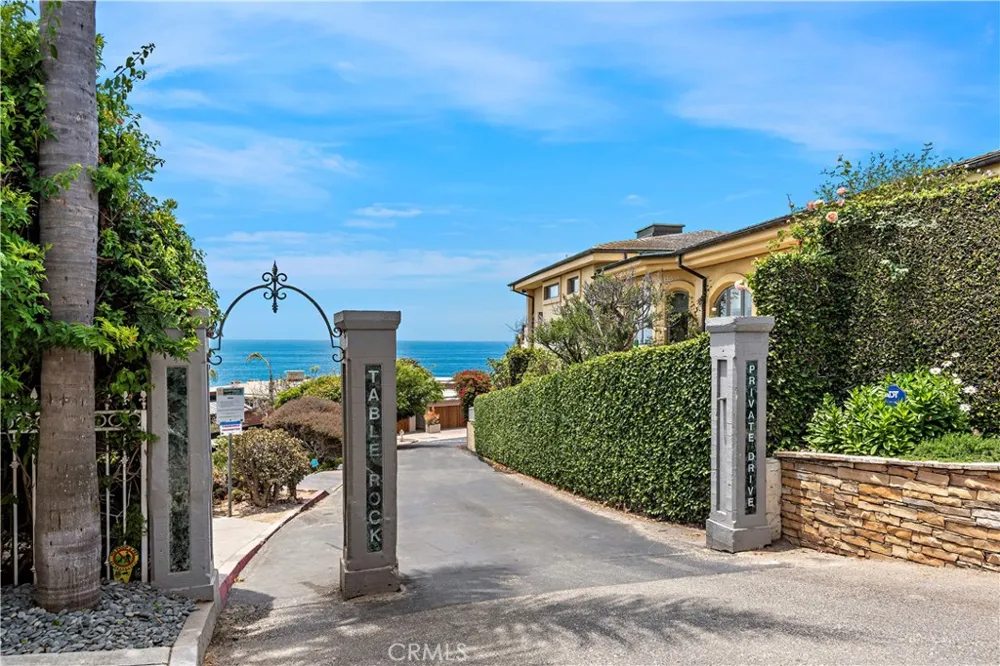 31561 Table Rock Drive #208 Laguna Beach, CA 92651
