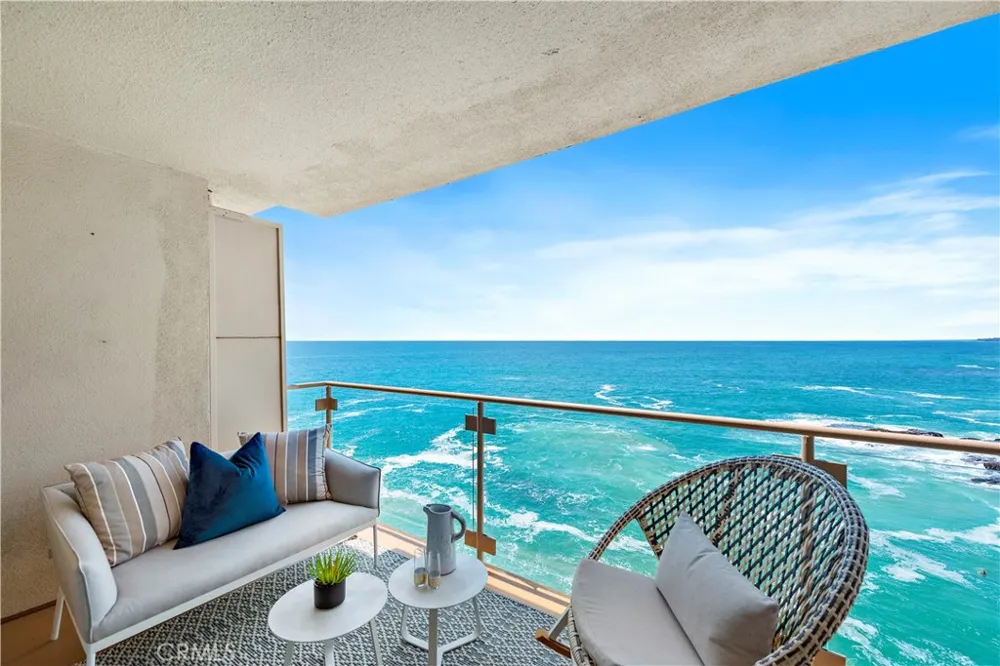 31561 Table Rock Drive #208 Laguna Beach, CA 92651