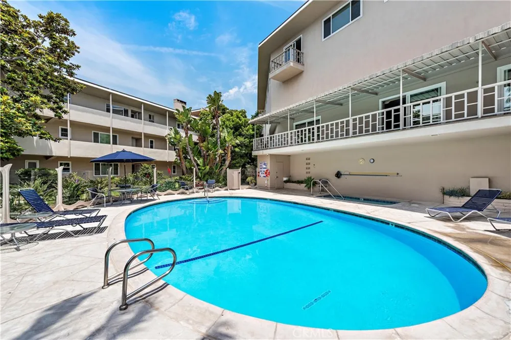 31561 Table Rock Drive #208 Laguna Beach, CA 92651