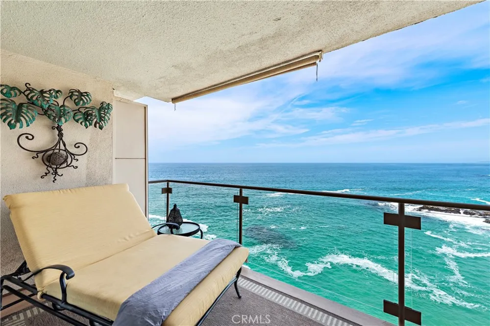 31561 Table Rock Drive #208 Laguna Beach, CA 92651