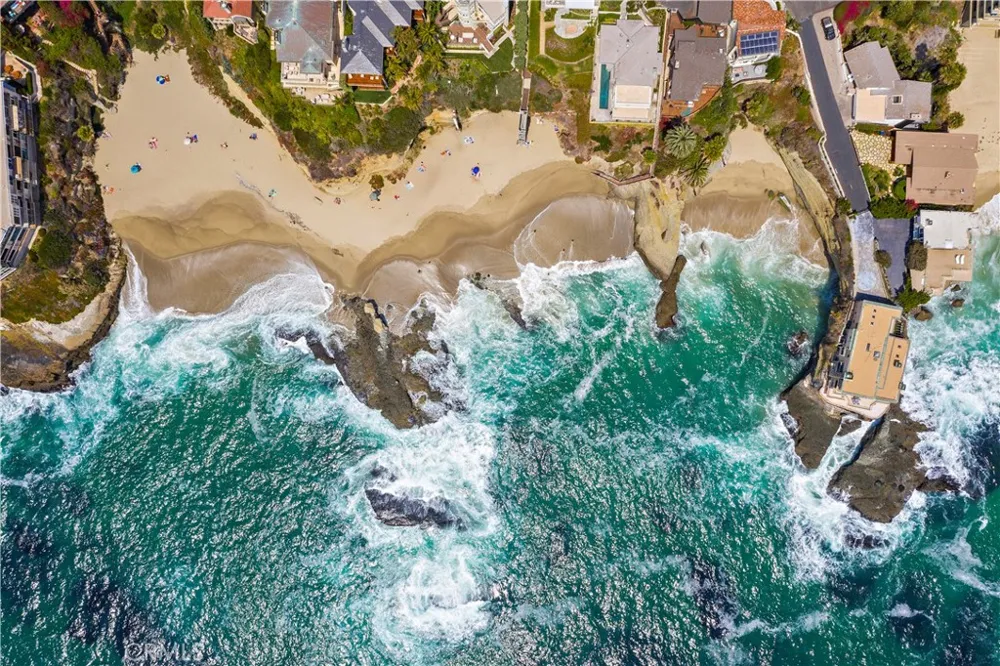 31561 Table Rock Drive #208 Laguna Beach, CA 92651