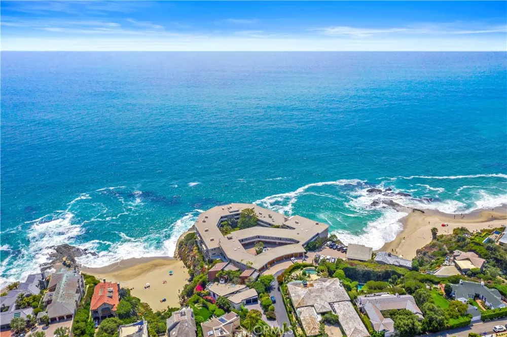 31561 Table Rock Drive #208 Laguna Beach, CA 92651