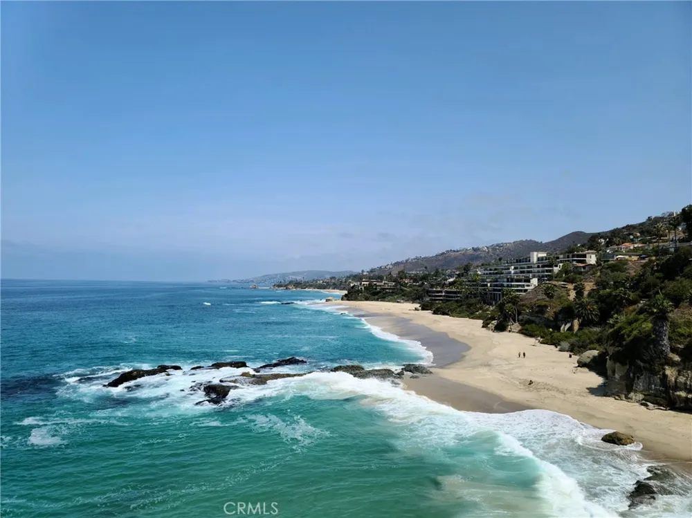 31561 Table Rock Drive #208 Laguna Beach, CA 92651