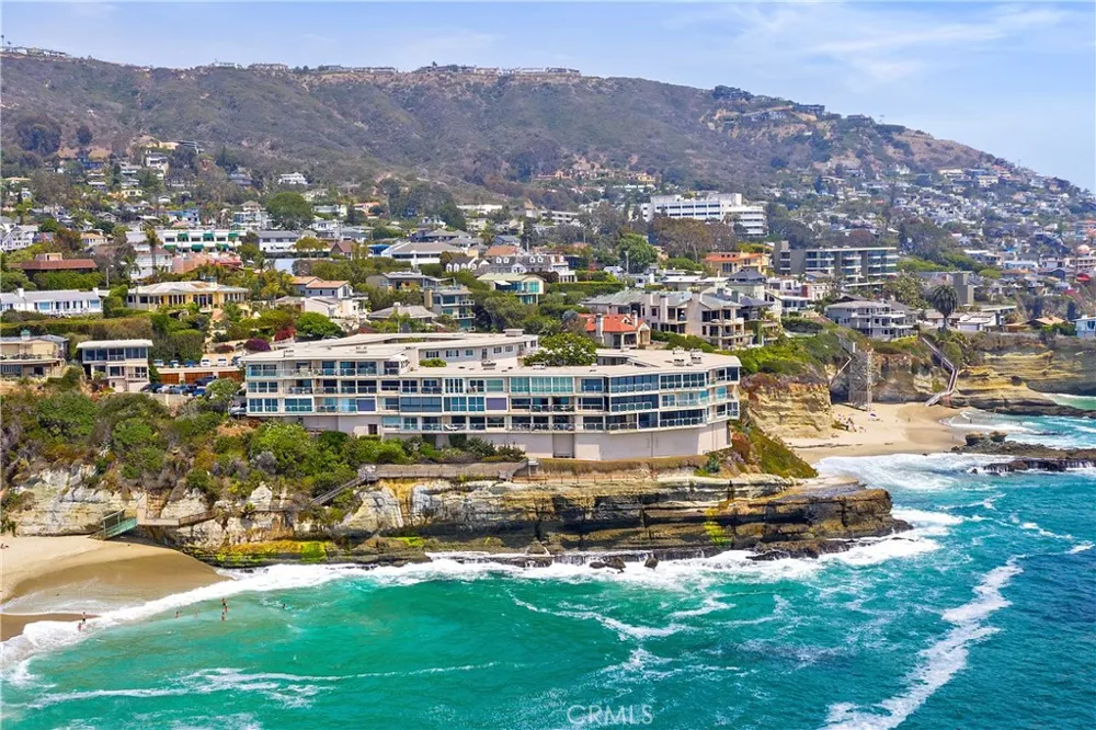 31561 Table Rock Drive #208 Laguna Beach, CA 92651