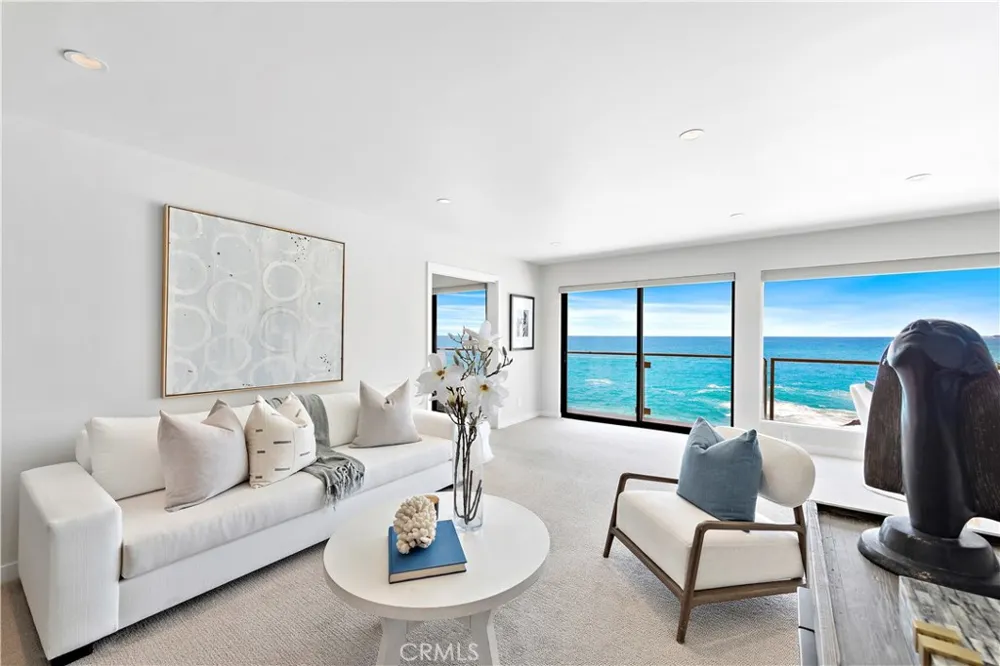 31561 Table Rock Drive #208 Laguna Beach, CA 92651