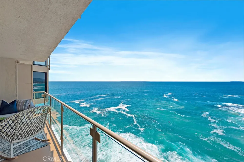 31561 Table Rock Drive #208 Laguna Beach, CA 92651