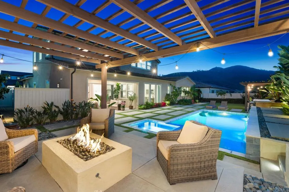 2911 Side Saddle Lane Escondido, CA 92029